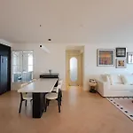 Ehub - Wukang Building 3Bedroom Apt In Bustling Commercial Area, 10M Away From Subway