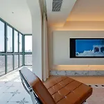 Ehub - Wukang Building 3Bedroom Apt In Bustling Commercial Area, 10M Away From Subway