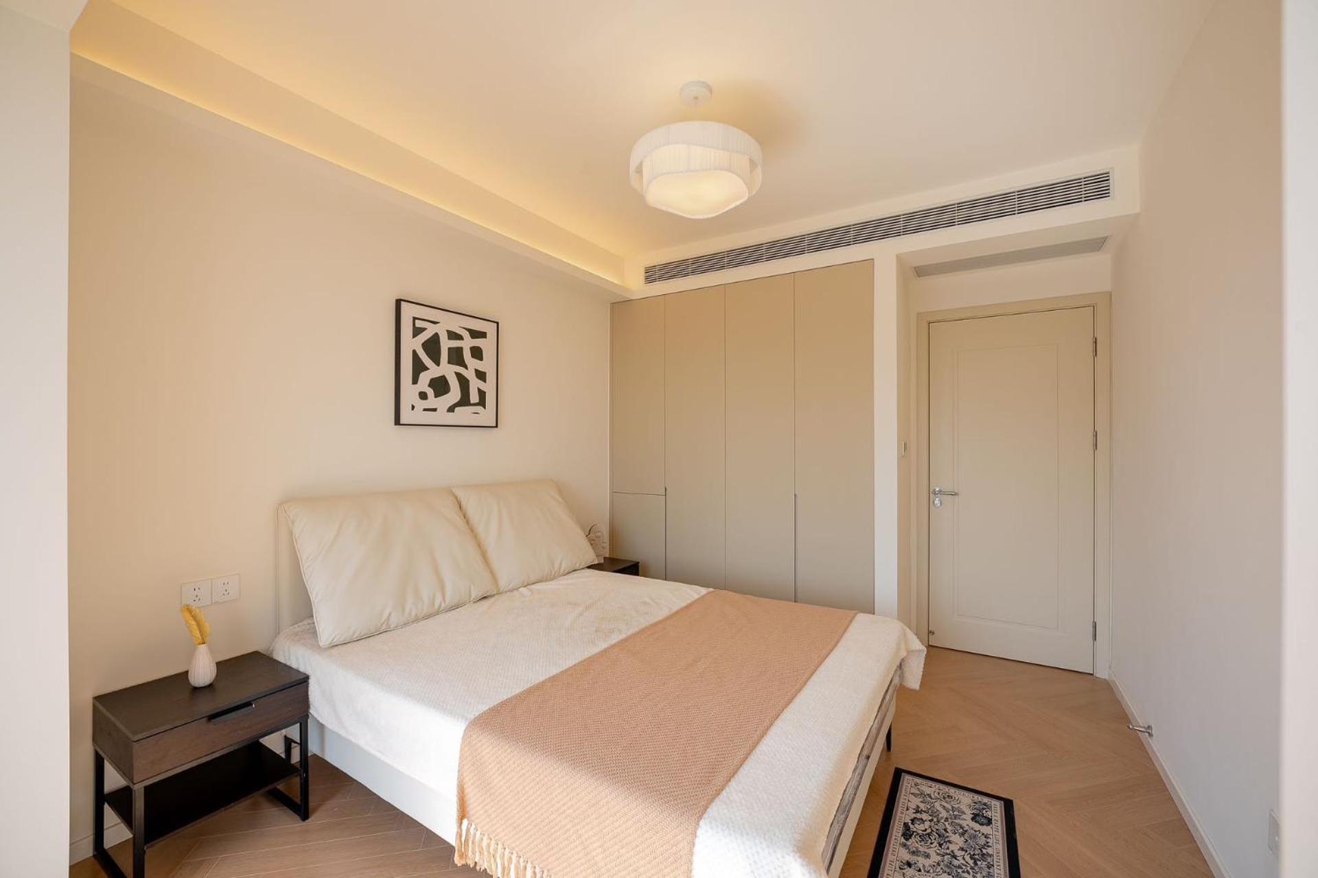 Ehub - Wukang Building 3bedroom In Bustling Commercial Area, 10m Away From Subway * Shanghai