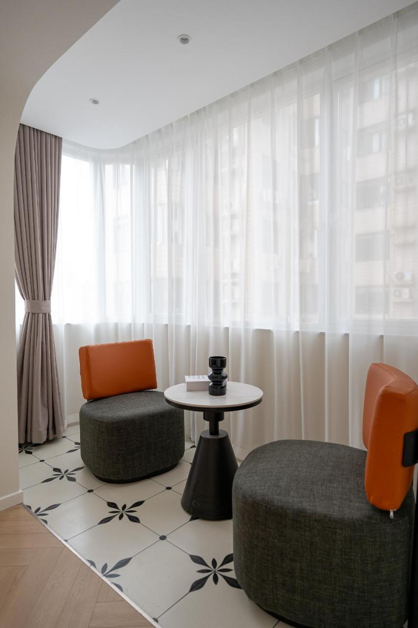 Ehub - Wukang Building 3bedroom In Bustling Commercial Area, 10m Away From Subway Apartment
