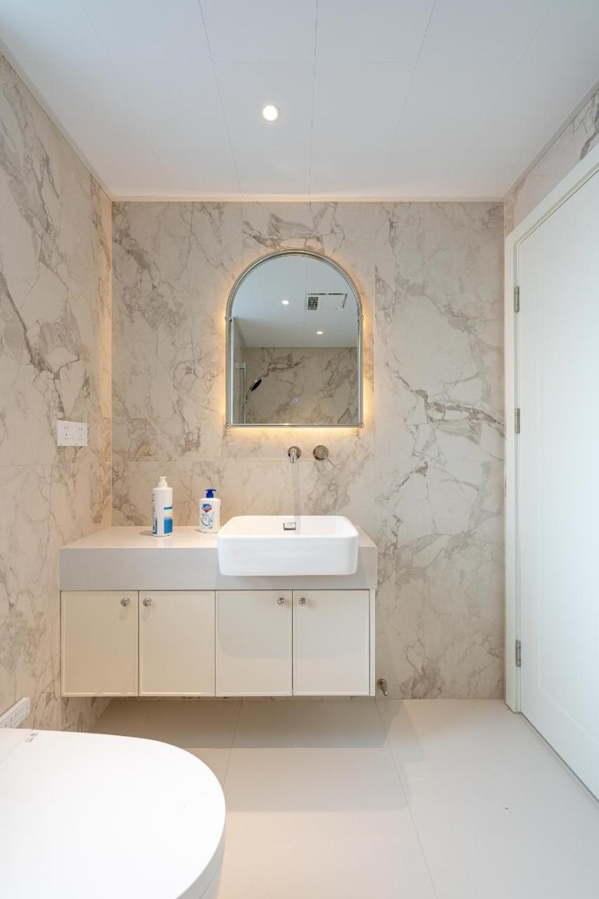 Apartment Ehub - Wukang Building 3bedroom In Bustling Commercial Area, 10m Away From Subway *